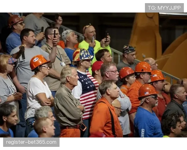 约翰逊上篮,意外出界,裁判判定为,爱游戏app,爱游戏官网,爱游戏体育官网,爱游戏体育app